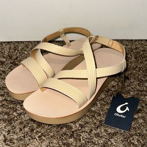 OluKai Onohi Strappy Playform Sandal | 10